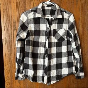 Women’s Eddie Bauer White & Black Buffalo Plaid Flannel, Size Small